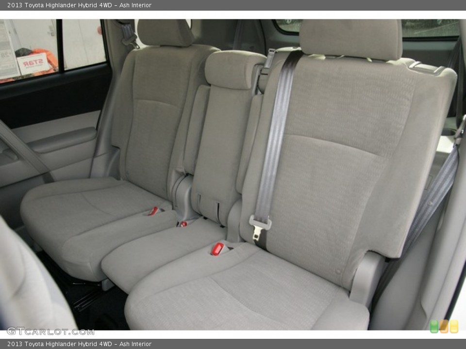 Ash Interior Rear Seat for the 2013 Toyota Highlander Hybrid 4WD #73070343