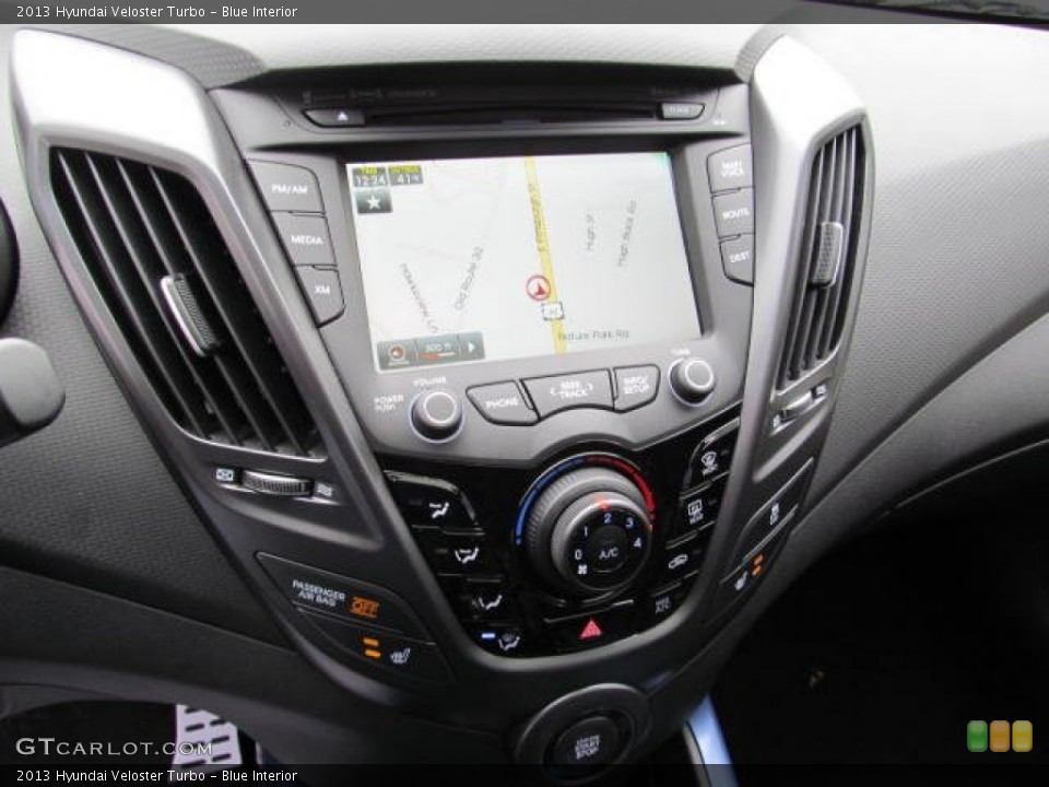 Blue Interior Controls for the 2013 Hyundai Veloster Turbo #73074918