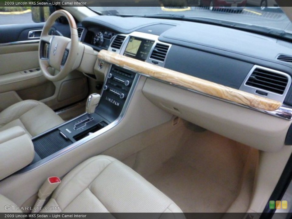 Light Camel Interior Dashboard for the 2009 Lincoln MKS Sedan #73086345