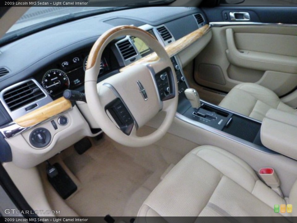 Light Camel Interior Photo for the 2009 Lincoln MKS Sedan #73086490