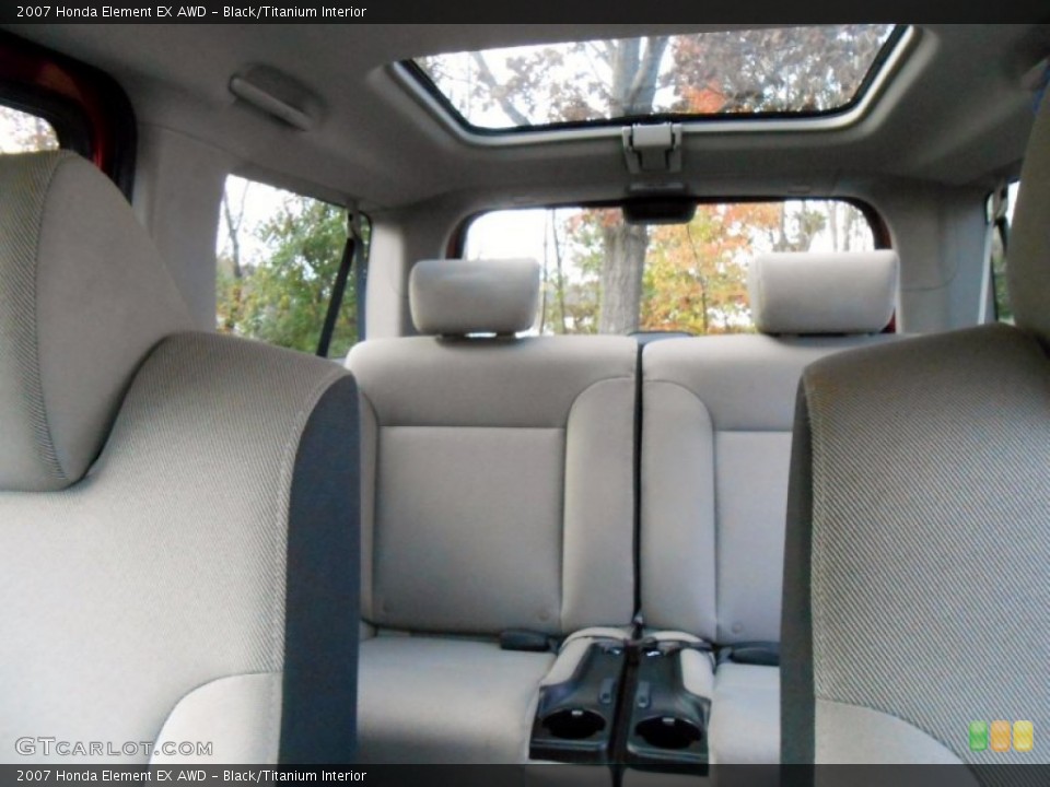 Black/Titanium Interior Photo for the 2007 Honda Element EX AWD #73097963