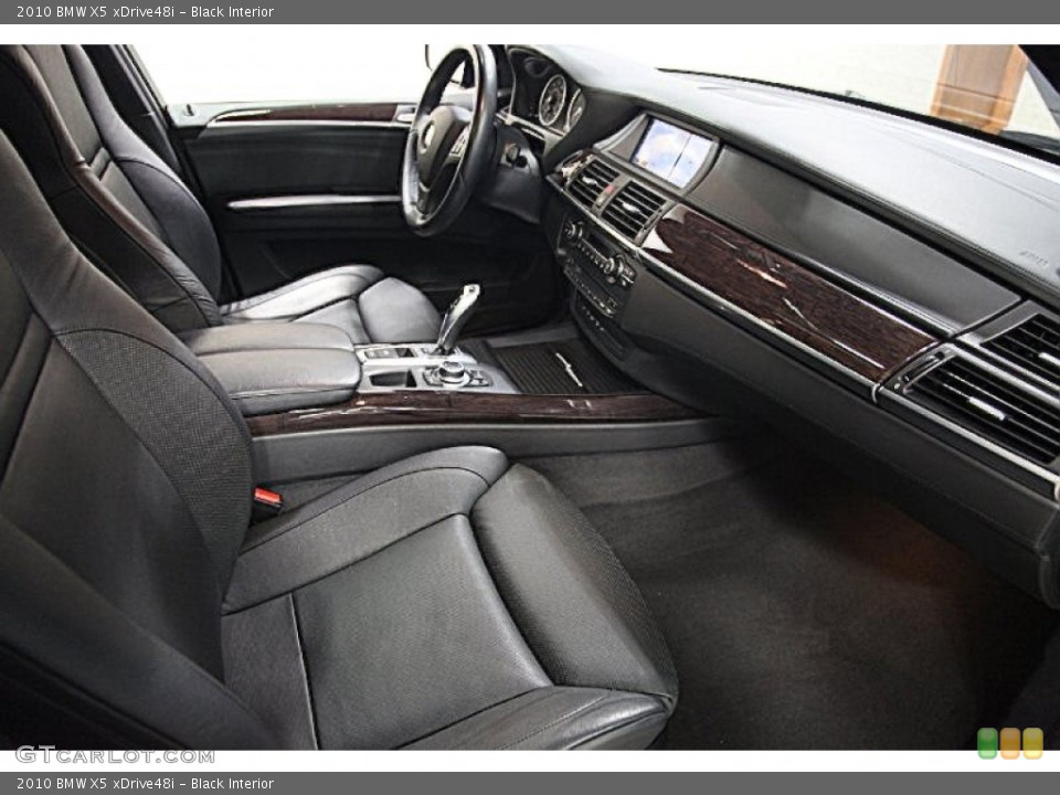 Black Interior Photo for the 2010 BMW X5 xDrive48i #73103667