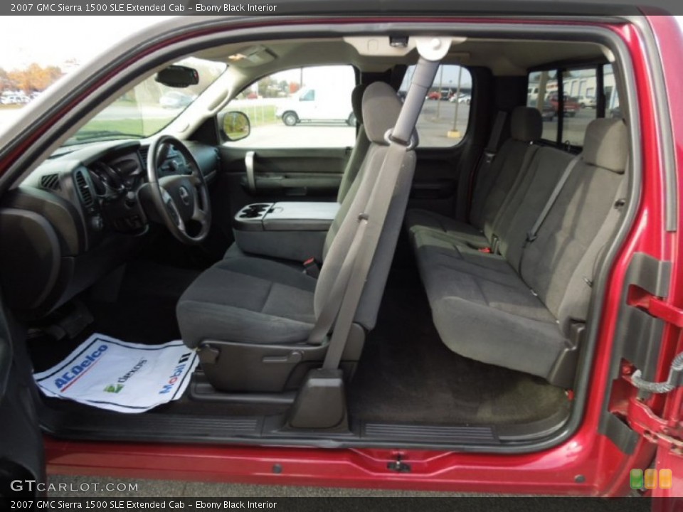Ebony Black Interior Photo for the 2007 GMC Sierra 1500 SLE Extended Cab #73107270