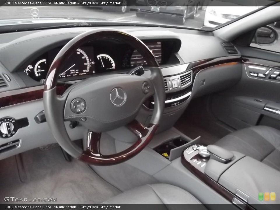 Grey/Dark Grey Interior Dashboard for the 2008 Mercedes-Benz S 550 4Matic Sedan #73108302