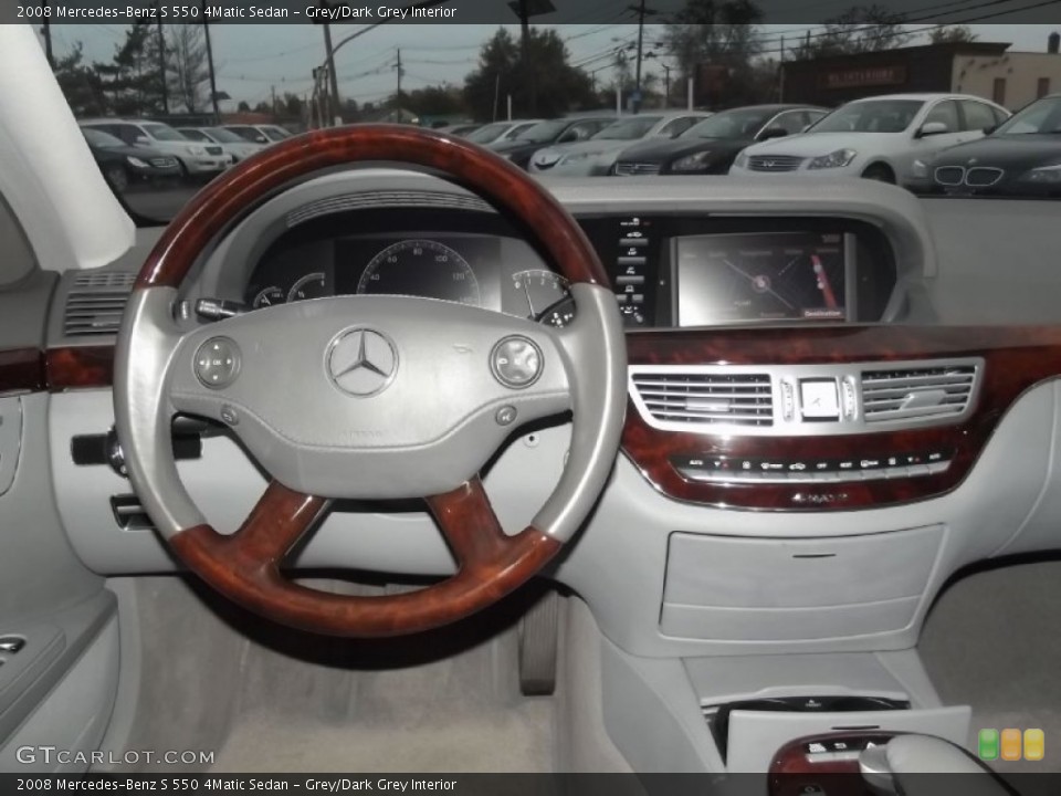 Grey/Dark Grey Interior Dashboard for the 2008 Mercedes-Benz S 550 4Matic Sedan #73108530