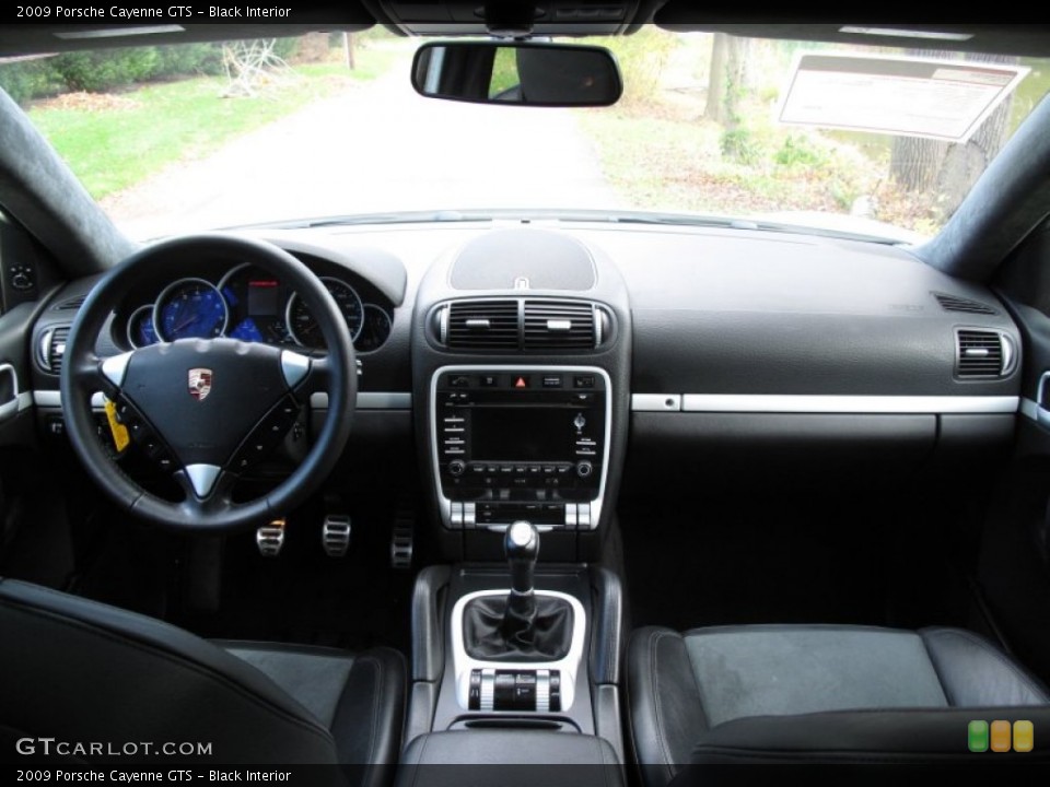 Black Interior Dashboard for the 2009 Porsche Cayenne GTS #73120464