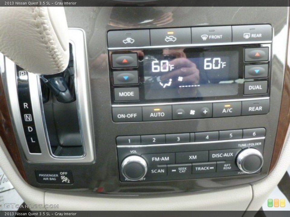 Gray Interior Controls for the 2013 Nissan Quest 3.5 SL #73121528