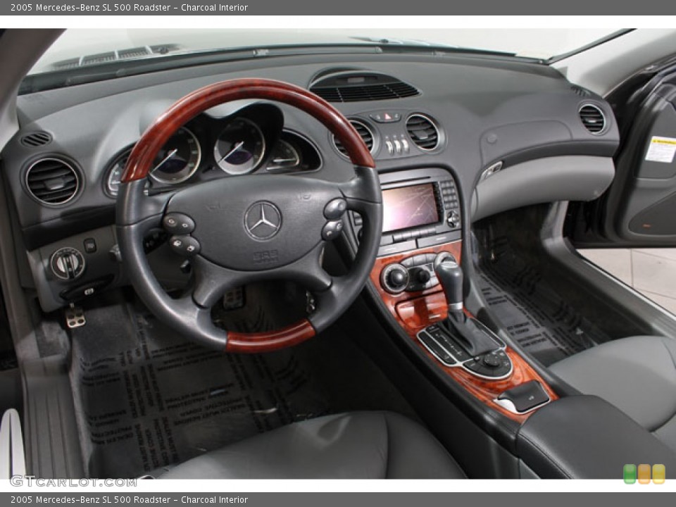 Charcoal Interior Photo for the 2005 Mercedes-Benz SL 500 Roadster #73125408