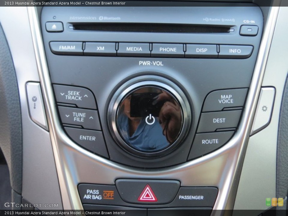 Chestnut Brown Interior Controls for the 2013 Hyundai Azera  #73149258