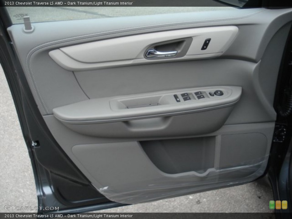 Dark Titanium/Light Titanium Interior Door Panel for the 2013 Chevrolet Traverse LS AWD #73173837