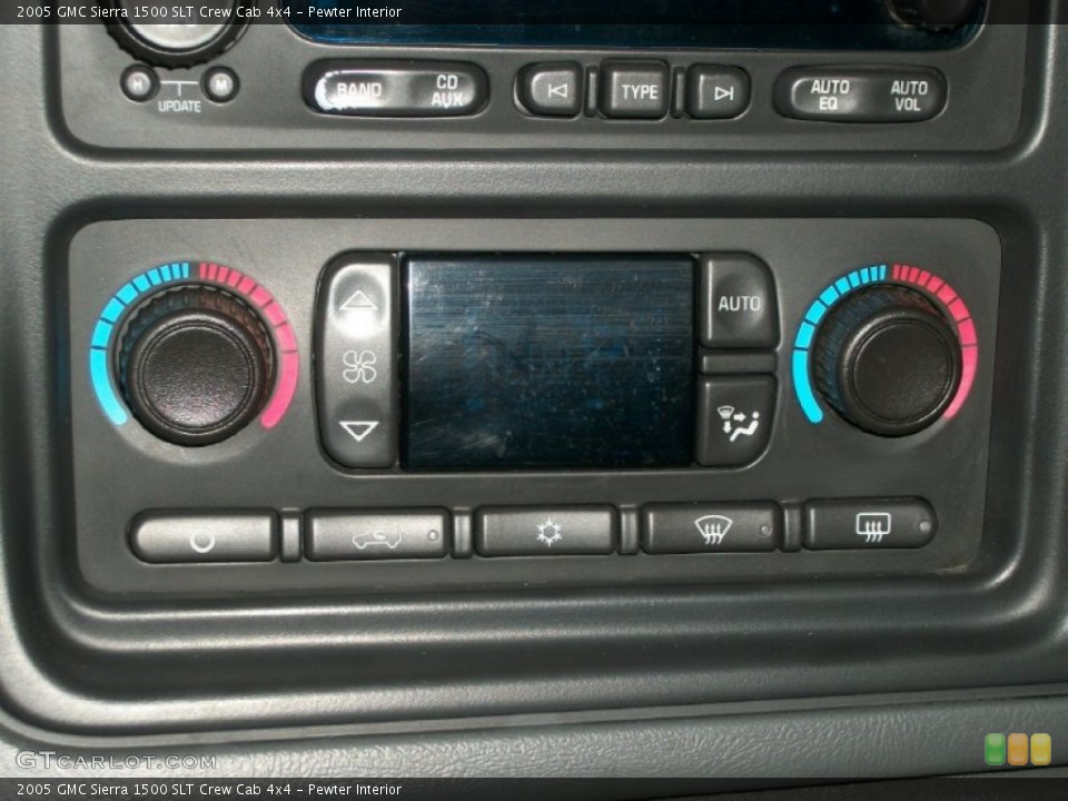 Pewter Interior Controls for the 2005 GMC Sierra 1500 SLT Crew Cab 4x4 #73186884