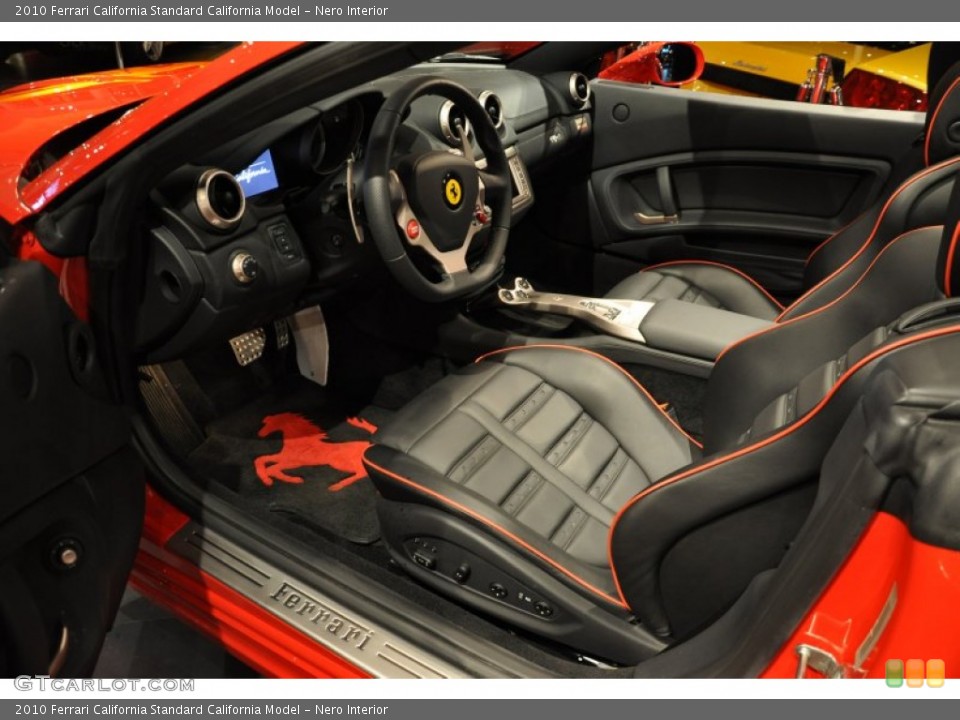 Nero Interior Photo for the 2010 Ferrari California  #73205404