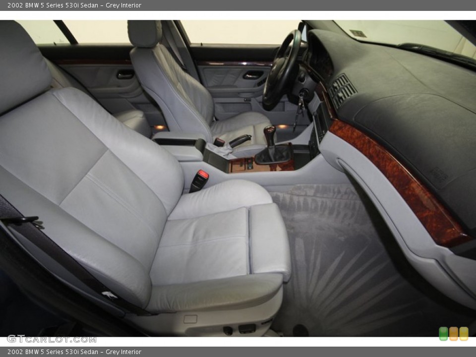 Grey Interior Front Seat for the 2002 BMW 5 Series 530i Sedan #73226022