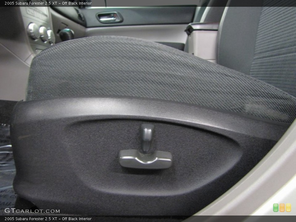 Off Black Interior Controls for the 2005 Subaru Forester 2.5 XT #73267557