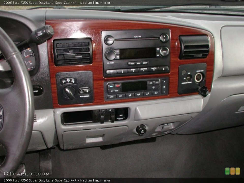 Medium Flint Interior Controls for the 2006 Ford F350 Super Duty Lariat SuperCab 4x4 #73269258