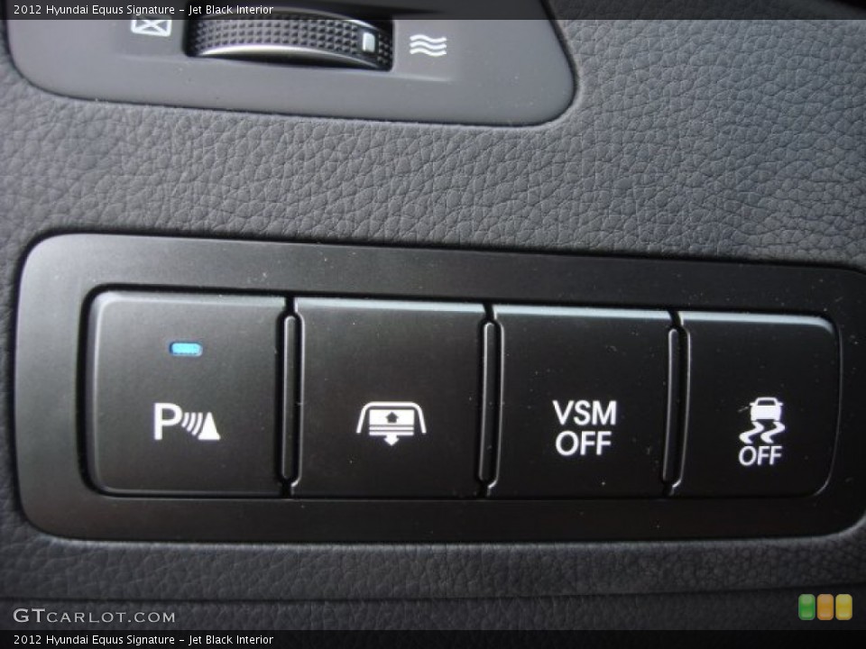 Jet Black Interior Controls for the 2012 Hyundai Equus Signature #73303853