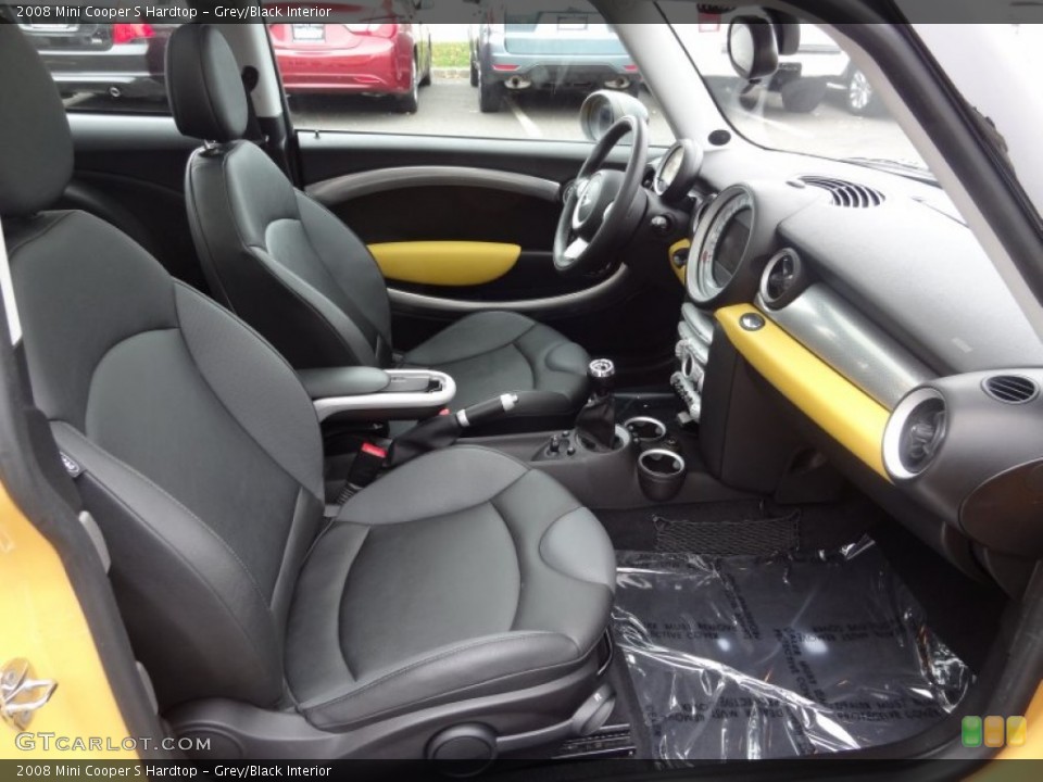 Grey/Black Interior Photo for the 2008 Mini Cooper S Hardtop #73339608