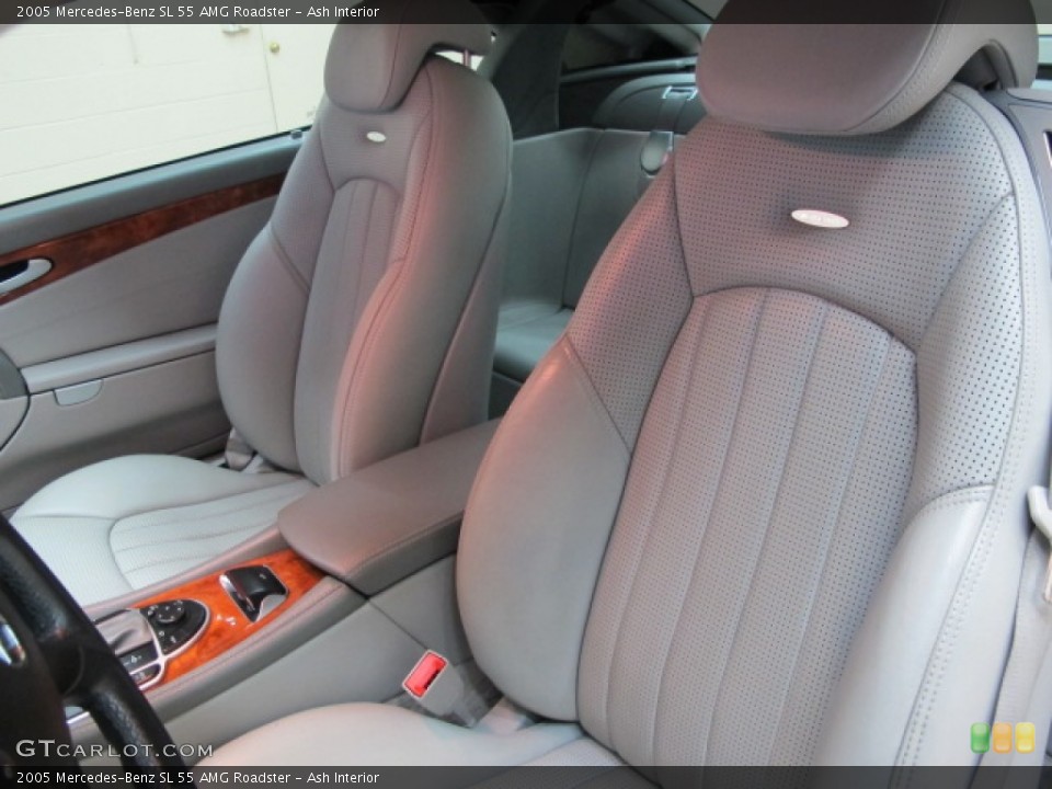 Ash Interior Photo for the 2005 Mercedes-Benz SL 55 AMG Roadster #73340994