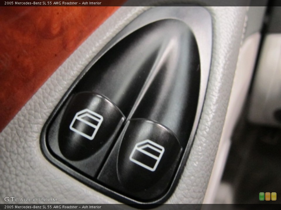 Ash Interior Controls for the 2005 Mercedes-Benz SL 55 AMG Roadster #73341228