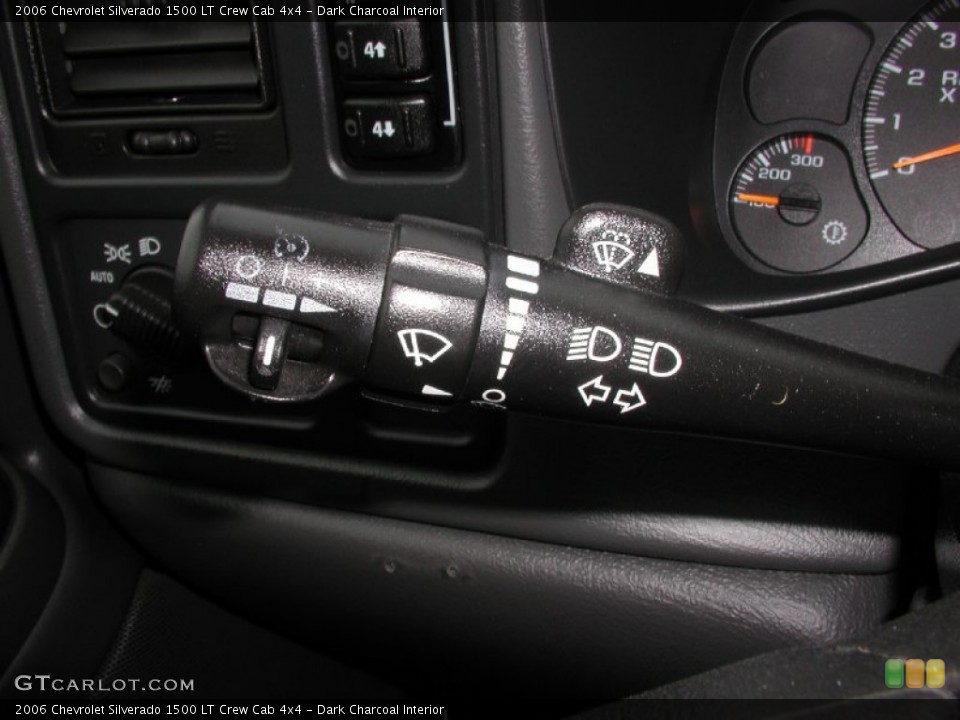 Dark Charcoal Interior Controls for the 2006 Chevrolet Silverado 1500 LT Crew Cab 4x4 #73350542