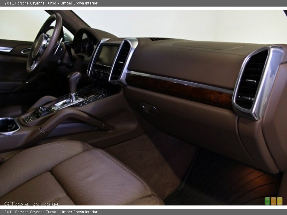 Umber Brown Interior Dashboard for the 2011 Porsche Cayenne Turbo #73362977