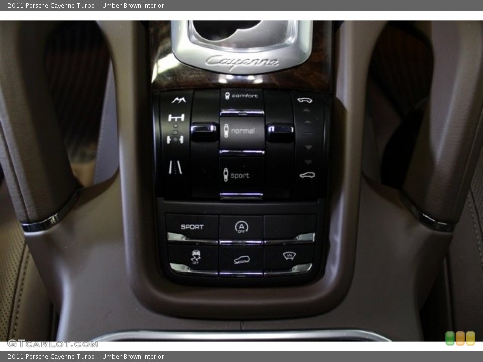 Umber Brown Interior Controls for the 2011 Porsche Cayenne Turbo #73363142