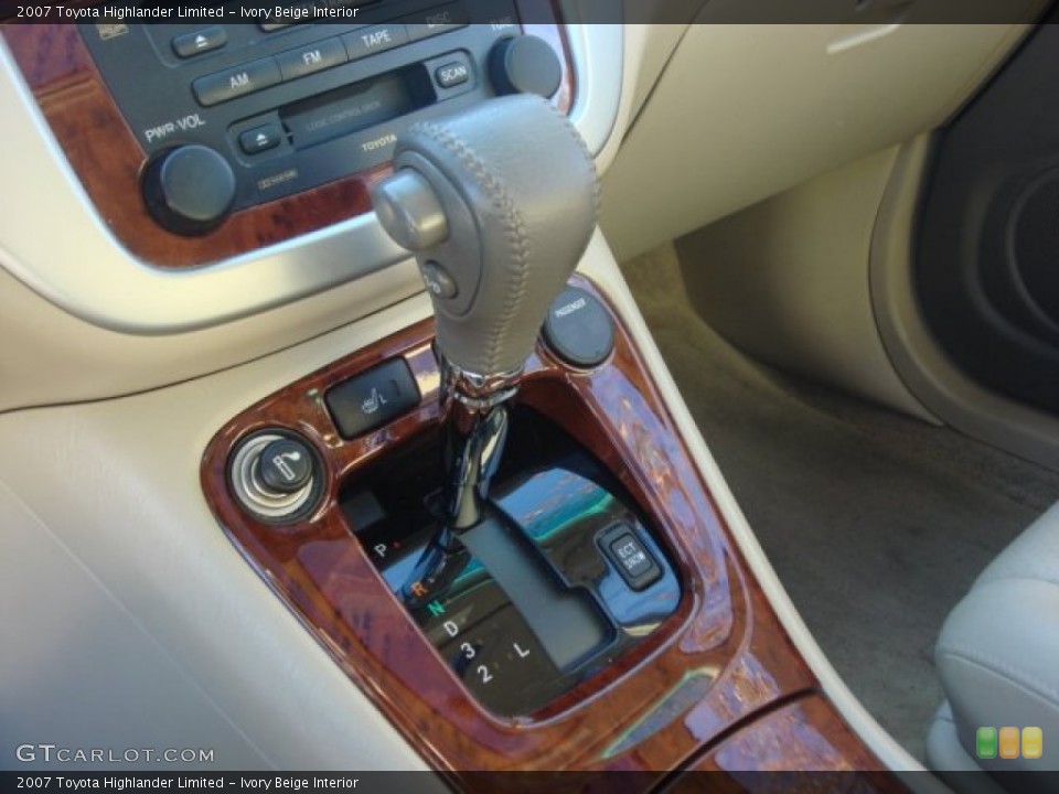 Ivory Beige Interior Transmission for the 2007 Toyota Highlander Limited #73363550
