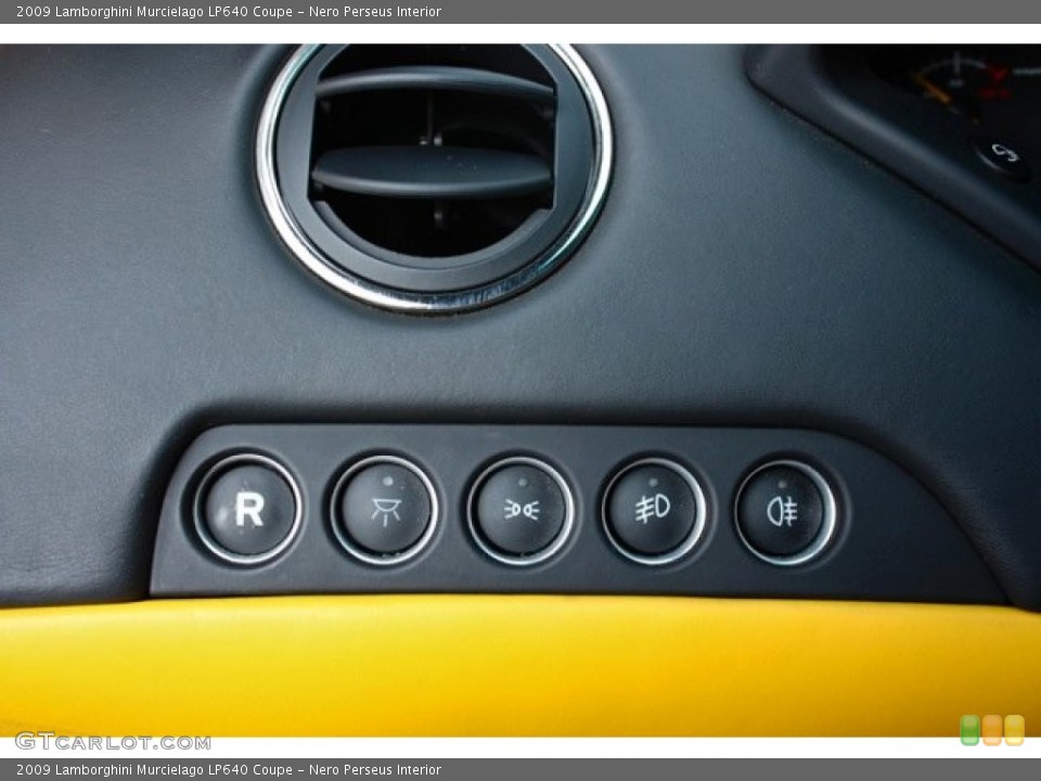 Nero Perseus Interior Controls for the 2009 Lamborghini Murcielago LP640 Coupe #73369141