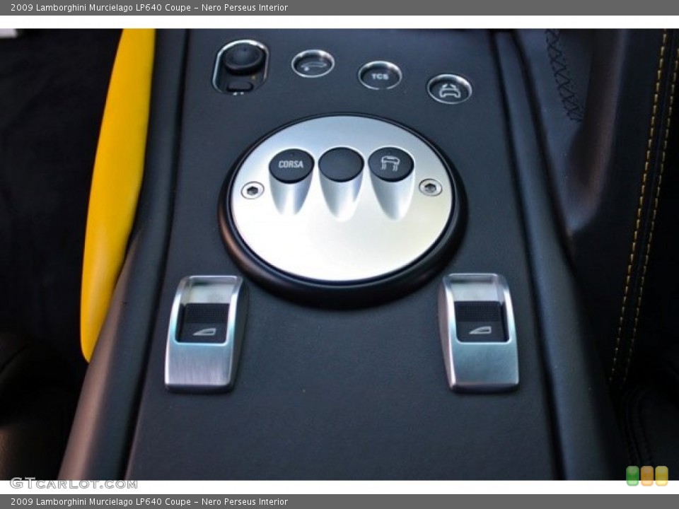 Nero Perseus Interior Controls for the 2009 Lamborghini Murcielago LP640 Coupe #73369197