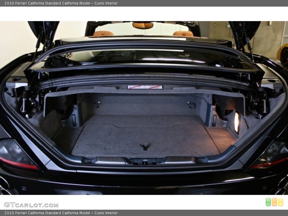 Cuoio Interior Trunk for the 2010 Ferrari California  #73375439