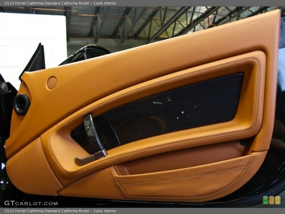 Cuoio Interior Door Panel for the 2010 Ferrari California  #73375835
