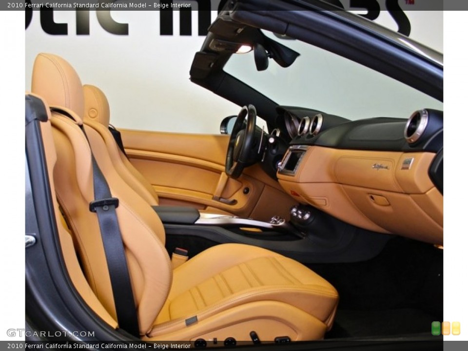 Beige Interior Photo for the 2010 Ferrari California  #73376464