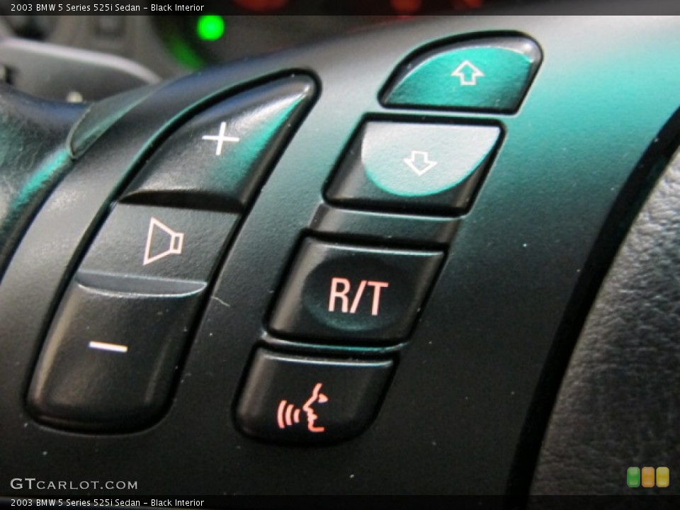Black Interior Controls for the 2003 BMW 5 Series 525i Sedan #73386191