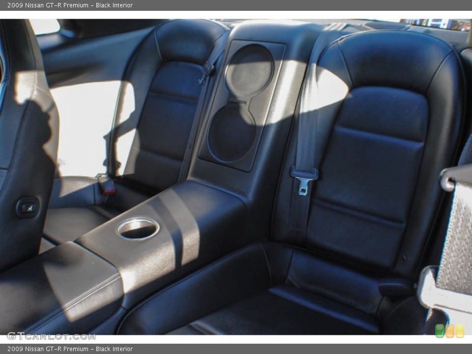 Black Interior Rear Seat for the 2009 Nissan GT-R Premium #73394186