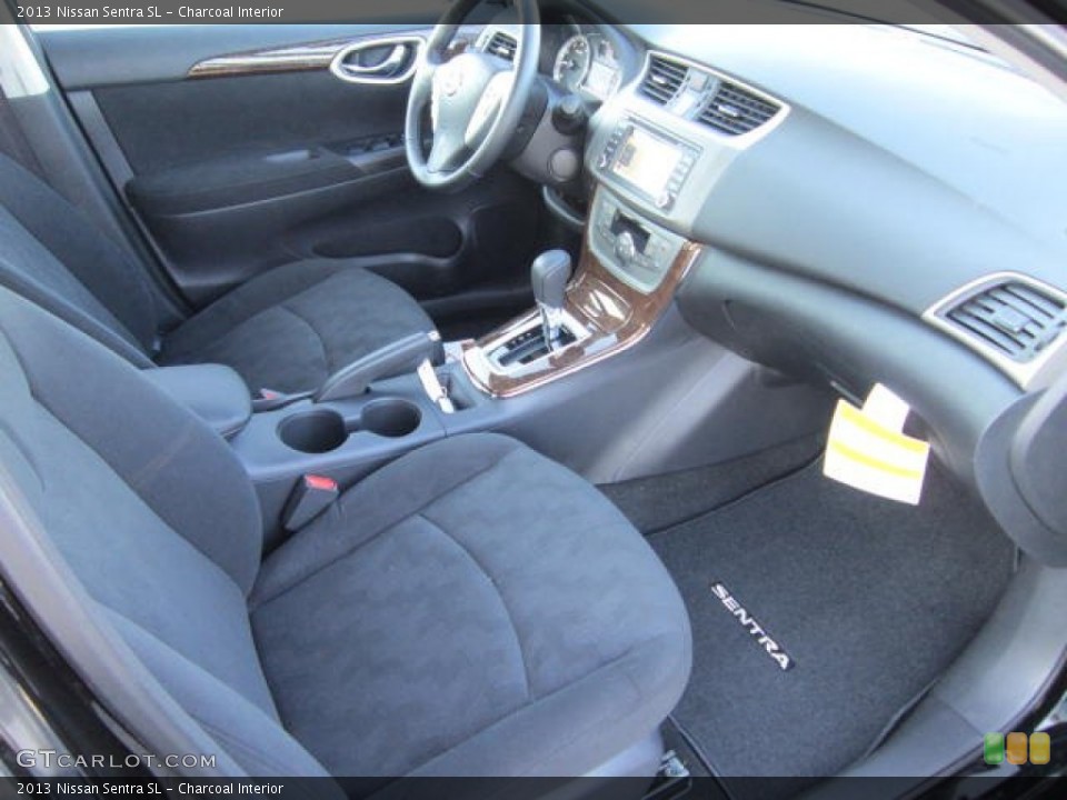 Charcoal Interior Photo for the 2013 Nissan Sentra SL #73409633