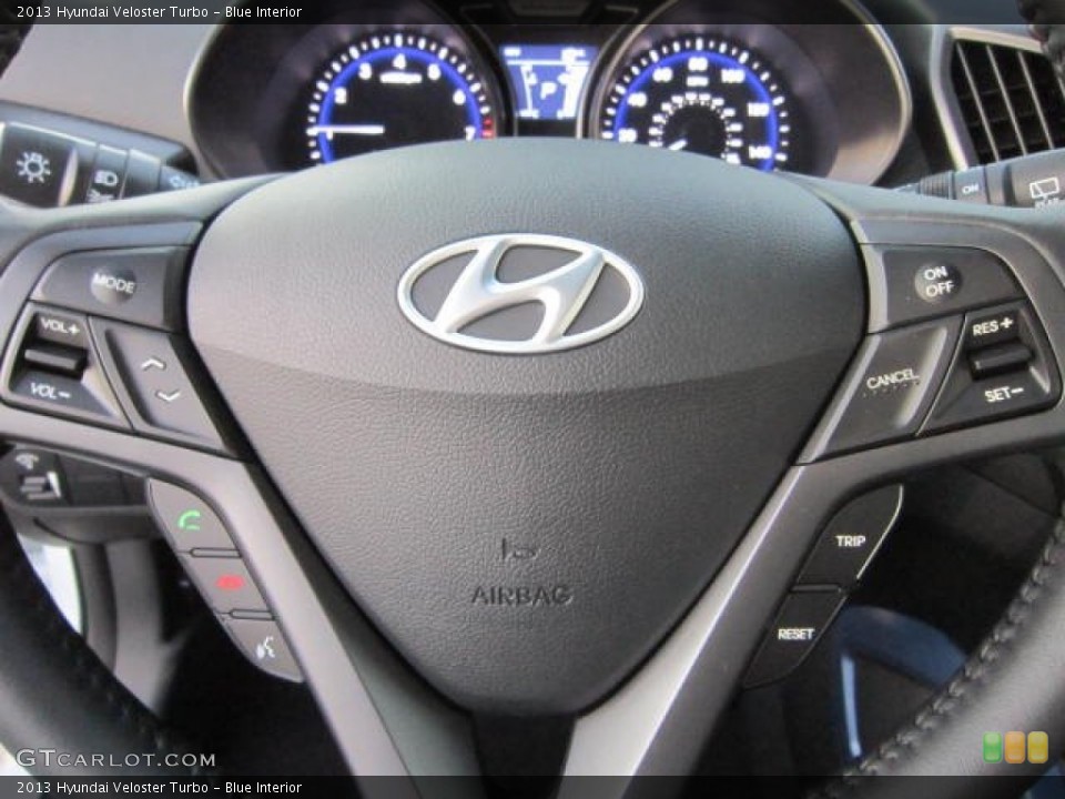 Blue Interior Controls for the 2013 Hyundai Veloster Turbo #73413155