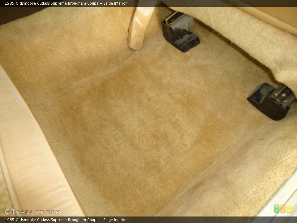 Beige Interior Photo for the 1985 Oldsmobile Cutlass Supreme Brougham Coupe #73416518