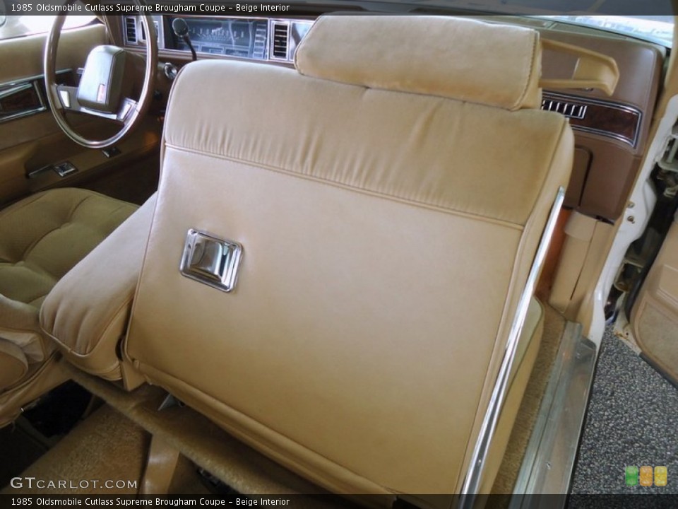 Beige Interior Photo for the 1985 Oldsmobile Cutlass Supreme Brougham Coupe #73416545