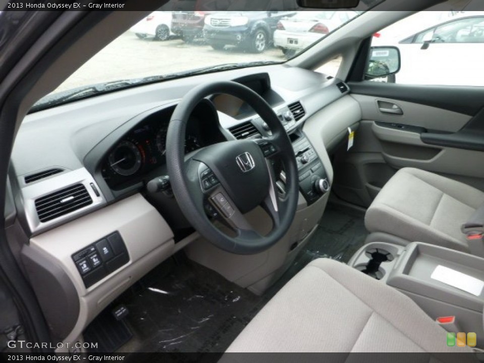 Gray Interior Photo for the 2013 Honda Odyssey EX #73418600