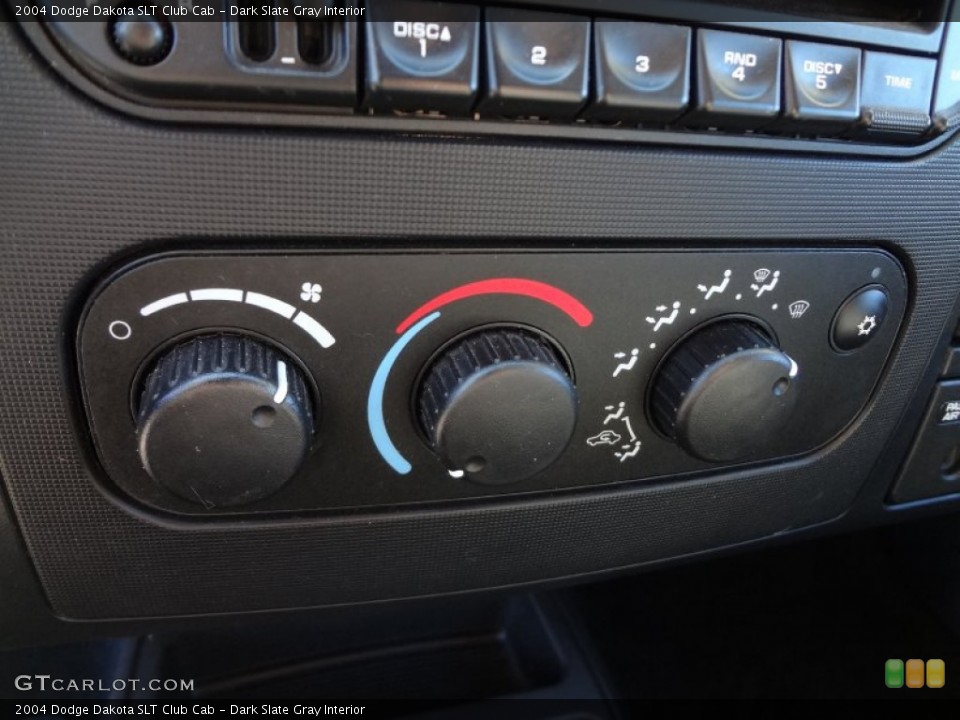 Dark Slate Gray Interior Controls for the 2004 Dodge Dakota SLT Club Cab #73430423