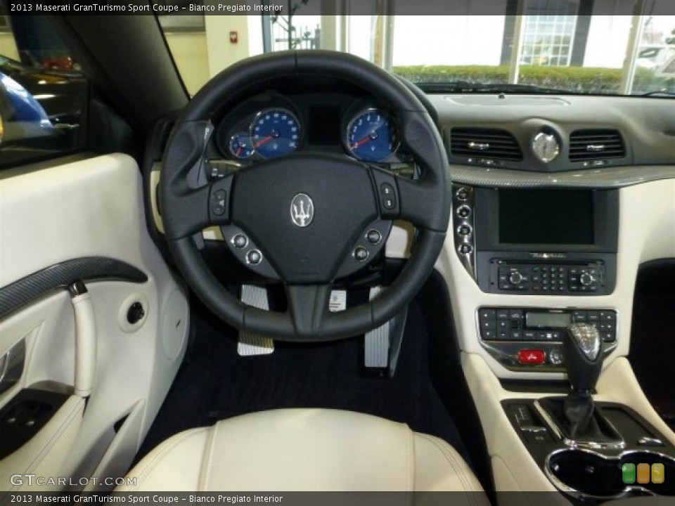 Bianco Pregiato Interior Dashboard for the 2013 Maserati GranTurismo Sport Coupe #73438358