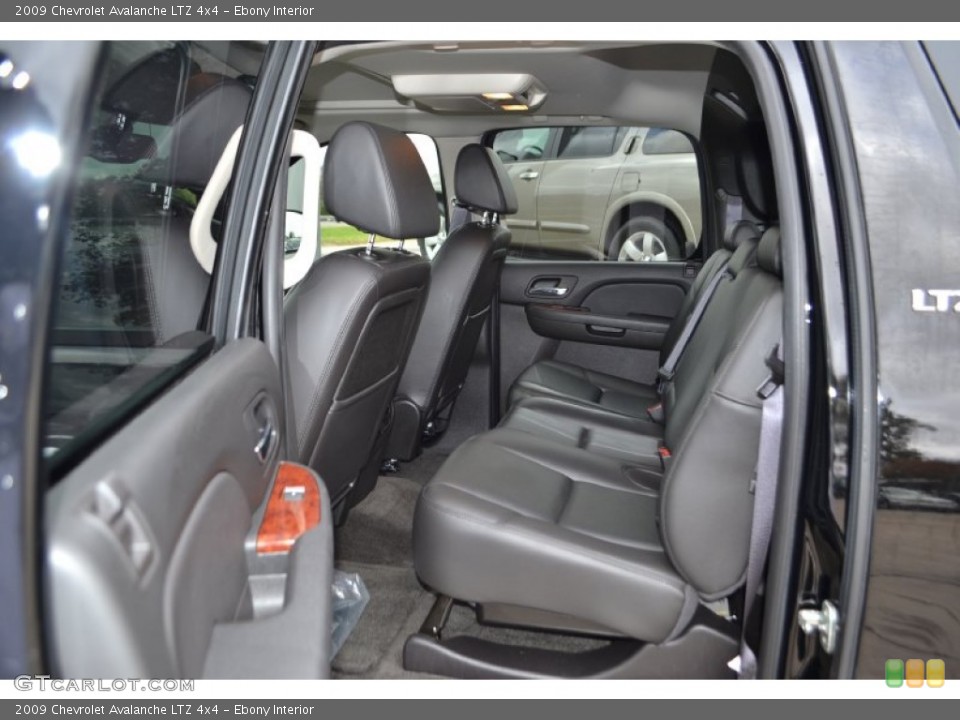 Ebony Interior Rear Seat for the 2009 Chevrolet Avalanche LTZ 4x4 #73439395