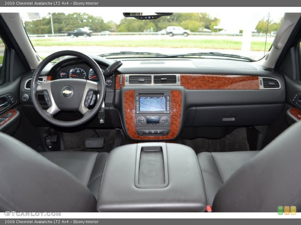 Ebony Interior Dashboard for the 2009 Chevrolet Avalanche LTZ 4x4 #73439407