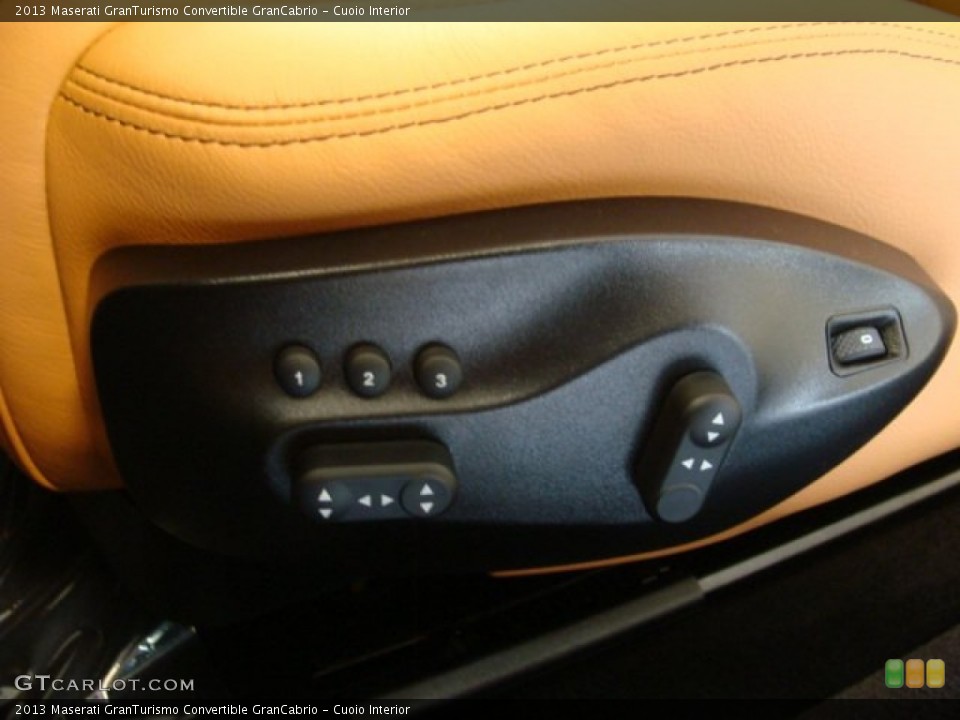 Cuoio Interior Controls for the 2013 Maserati GranTurismo Convertible GranCabrio #73447328