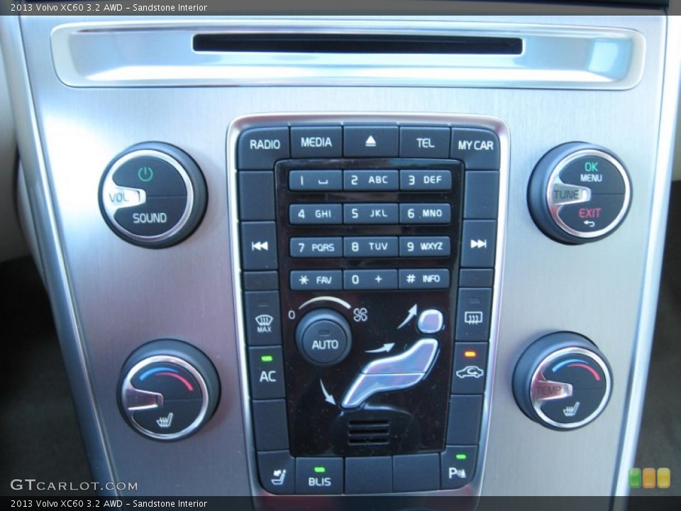 Sandstone Interior Controls for the 2013 Volvo XC60 3.2 AWD #73511722