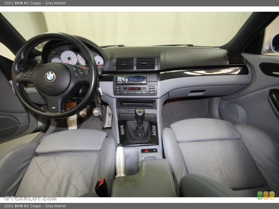 Grey Interior Dashboard for the 2001 BMW M3 Coupe #73520983