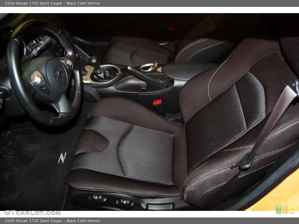 Black Cloth Interior Photo for the 2009 Nissan 370Z Sport Coupe #73524840