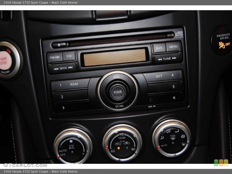 Black Cloth Interior Controls for the 2009 Nissan 370Z Sport Coupe #73525008