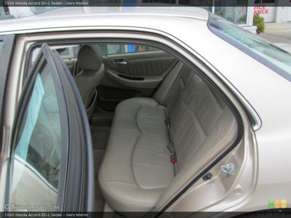 Ivory Interior Rear Seat for the 2000 Honda Accord EX-L Sedan #73548738