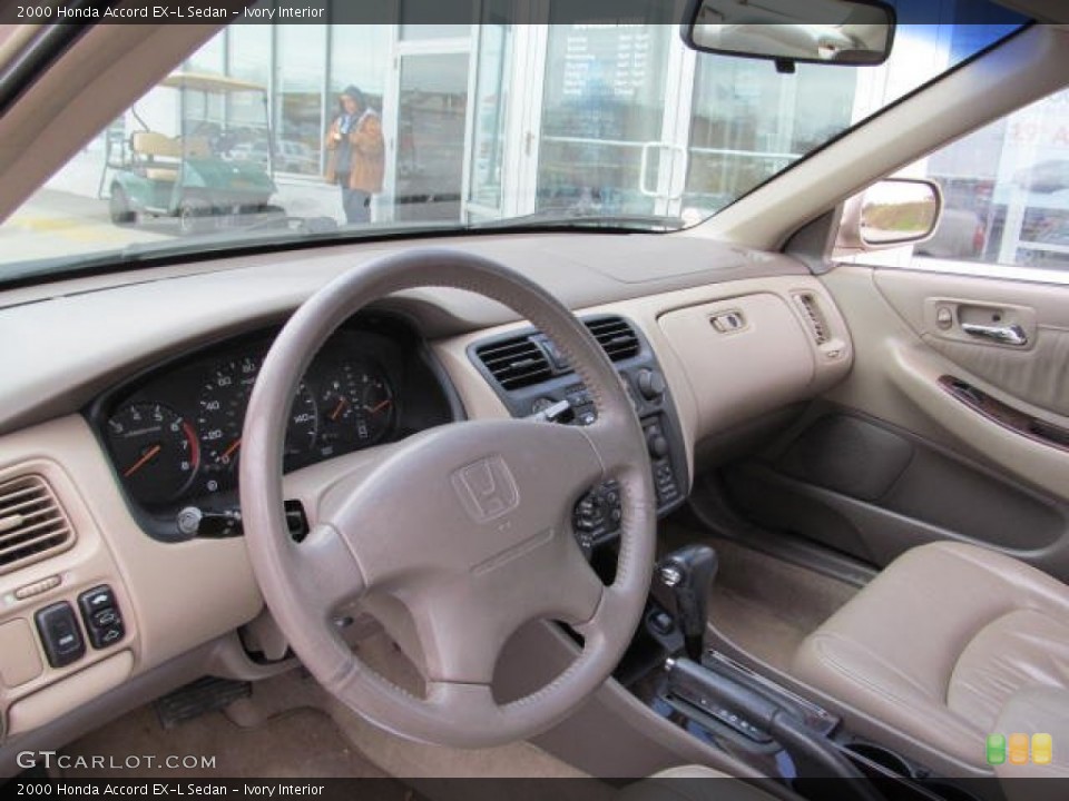 Ivory Interior Dashboard for the 2000 Honda Accord EX-L Sedan #73548795